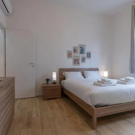 Florence Chich Suite-Hosted By Sweetstay Exterior photo