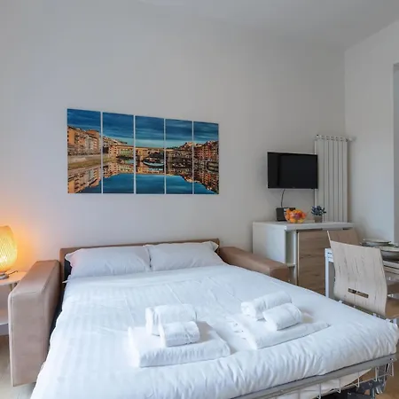 Florence Chich Suite-Hosted By Sweetstay Exterior photo