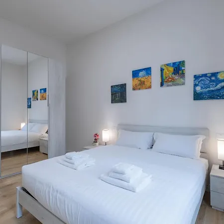 Florence Chich Suite-Hosted By Sweetstay Exterior photo