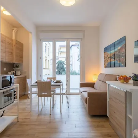 Florence Chich Suite-Hosted By Sweetstay Exterior photo
